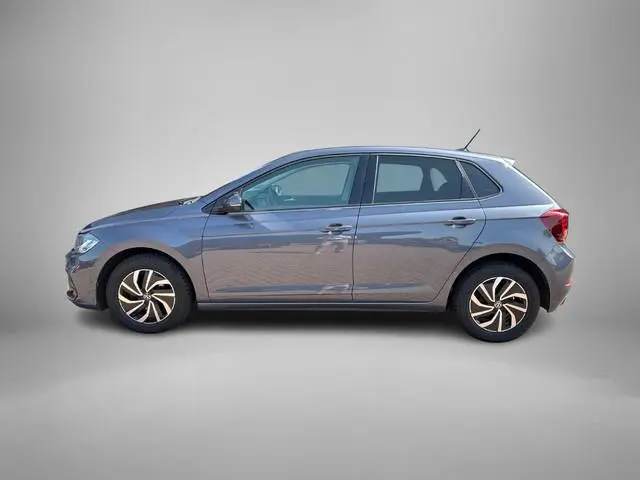 Volkswagen Polo 1.0 TSI Life · Apple/Android Car Play · Elektrisch inklapbare buitenspiegels · DAB+...