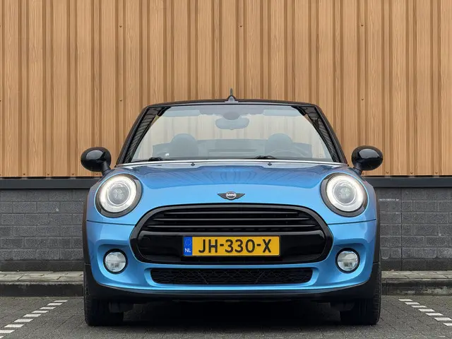MINI Mini Cabrio 1.5 Cooper Chili Serious Business | Navigatie | Head-Up Display | Leder | LED | Iso...