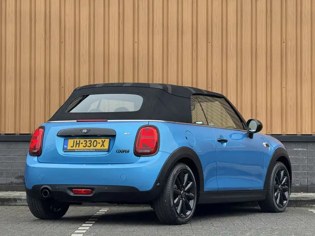 MINI Cooper Cabrio
