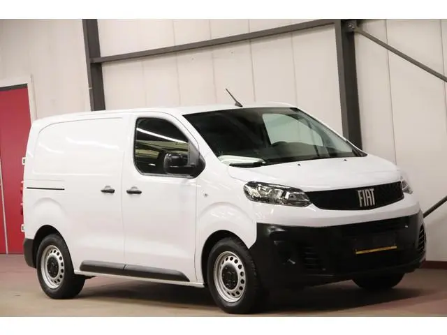 Fiat Scudo 1.5 MULTIJET 120PK NAVIGATIE AIRCO Fiat Scudo 1.5 MULTIJET 120PK NAVIGATIE