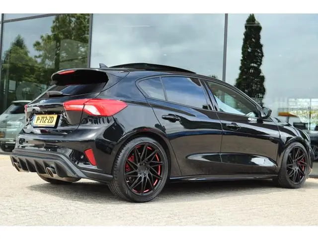 FORD FOCUS 1.5 ECOBOOST ST-LINE | PANO | CARPLAY | CAMERA | LED | WINTERPACK | LED | KEY-LESS
