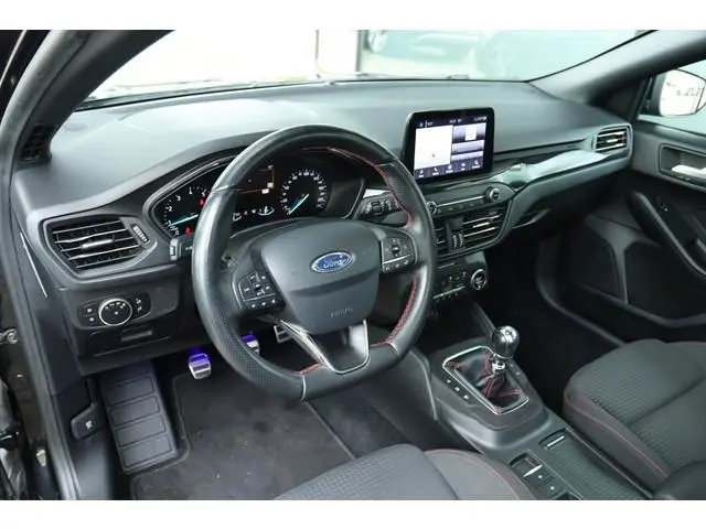 FORD FOCUS 1.5 ECOBOOST ST-LINE | PANO | CARPLAY | CAMERA | LED | WINTERPACK | LED | KEY-LESS