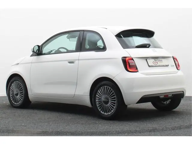 Fiat 500e Icon 42 kWh Virtual Cockpit, Cruise, Apple Carplay, Lane Assist, Climate, DAB, LED, 16''