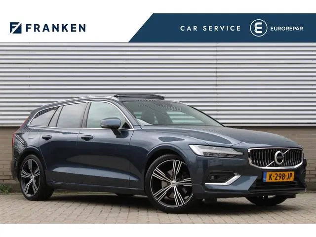 Volvo V60 2.0 B3 Inscription | Panoramadak | Trekhaak | Leder | BLIS | Navigatie