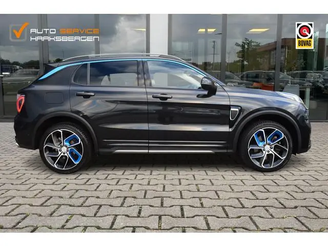Lynk & Co 01