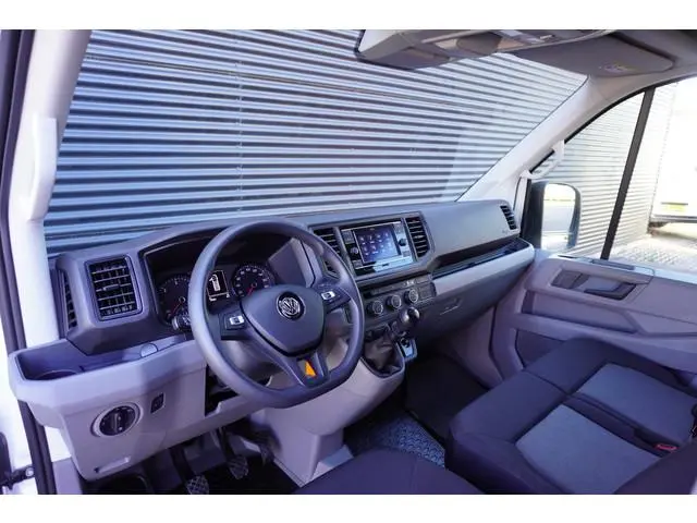Volkswagen Crafter 140pk L4H3/L3H2 Trekhaak Camera  Apple Carplay Stoelverwarming 3-Zits