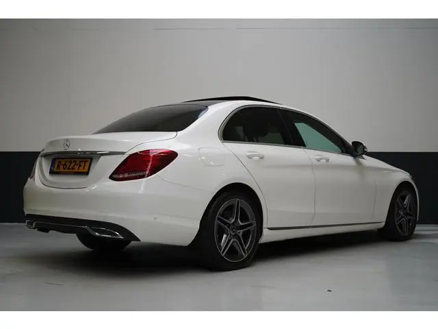 Mercedes-Benz C-klasse 250 Premium Plus | Panoramadak | Navigatie | Stoelverwarming | Parkeersensore...