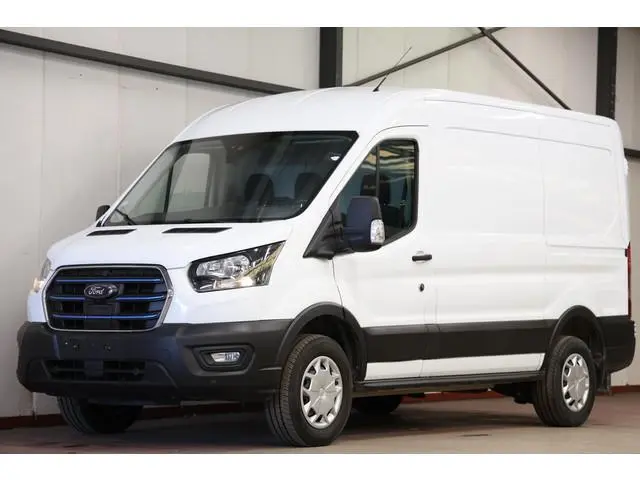 Ford E-Transit 350 L2H2 Trend 68 kWh CARPLAY CAMERA