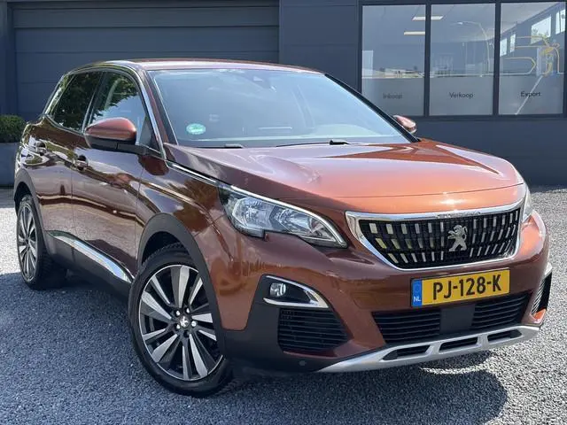 Peugeot 3008 1.2 PureTech Blue Lease Premium Draadloos opladen,360°Camera,Afn.Trekhaak,Navi,Halflede...