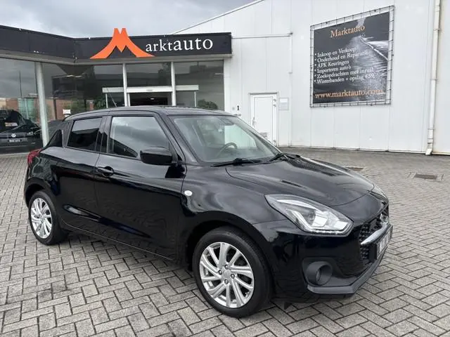 Suzuki Swift 1.2 Comfort Smart Hybrid Navi Camera Carplay Adaptive Cruise