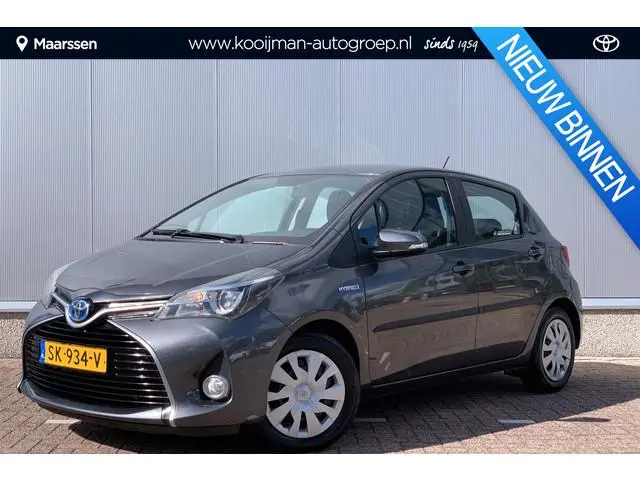Toyota Yaris 1.5 Hybrid Trend Bi-Tone / Camera / Automaat / Bluetooth /