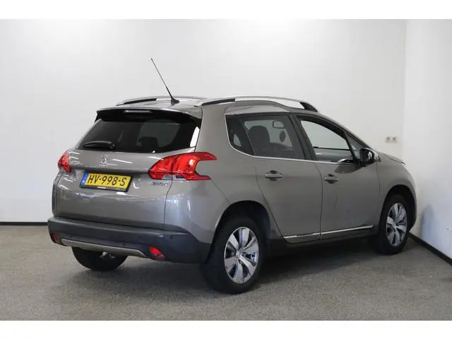 Peugeot 2008 1.2 PureTech Allure