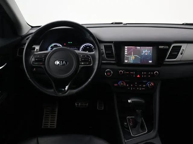Kia Niro 1.6 GDi HYBRID EXECUTIVELINE + STOELVENTILATIE | STUURVERW. | TREKHAAK | ADAPTIVE CRUISE |...