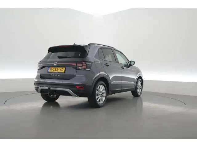 Volkswagen T-Cross 1.0 TSI Life | Adapt. Cruise | Trekhaak | PDC V+A | All Season | Navi | Apple Car...
