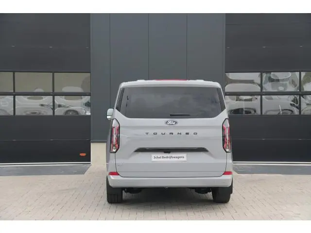 Ford Tourneo