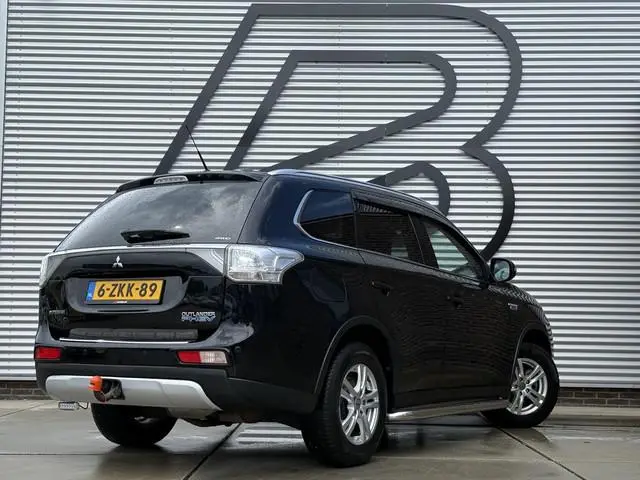 Mitsubishi Outlander 2.0 PHEV Business Edition X-Line 2e Eigenaar|Navi|Camera|Trekhaak|PDC V+A|Clima...