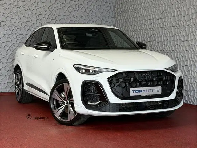 Audi Q5 Sportback 2.0 e-hybrid quattro 299 PK S line | Pass Display | 360.Cam | 100 KM EV | Pano | M...