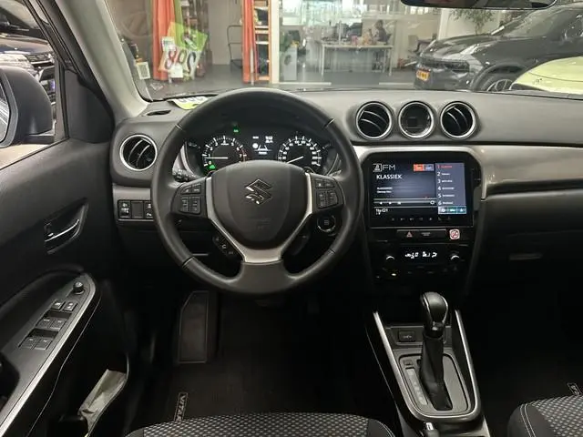 Suzuki Vitara 1.4 B.jet Hybrid Select AUTOMAAT [ CLIMA |  ADAPTIEVE CRUIS I CAMERA I STOELVERWARMING...
