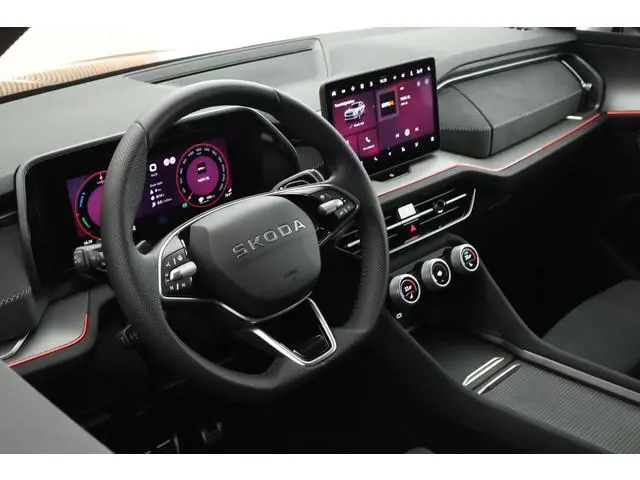 Skoda Kodiaq 1.5 TSI 204pk PHEV Sportline Business Trekhaak Camera LED Memory Stoelverwarming Panora...
