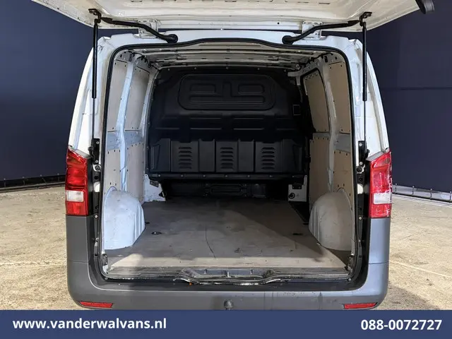 Mercedes-Benz Vito 110 CDI L2H1 Euro6 Airco | Cruisecontrol | Trekhaak | Bijrijdersbank Achterklep
