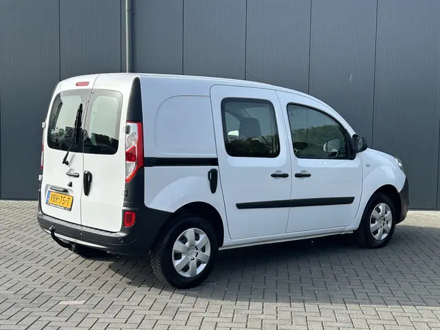 Renault Kangoo 1.2 TCe 115 PK BENZINE !! / BPM VRIJ / L1H1 / 43.891 KM !! / 1e EIG. / TREKHAAK / CAM...