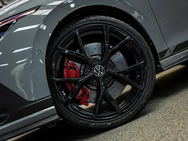 Volkswagen Golf 2.0 TSI GTI Clubsport | Harman/Kardon | Pano | Akrapovic |