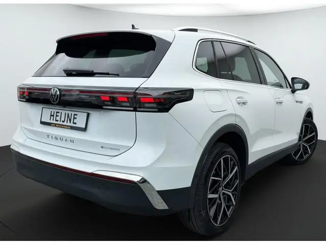 Volkswagen Tiguan 1.5 204PK eHybrid ELEGANCE SPORT IQ.LIGHT/TREKHAAK/PANORAMADAK****