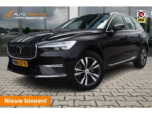 Volvo XC60 2.0 T6 Plug-in hybrid AWD Essential Bright | Pano | Leder | Camera |