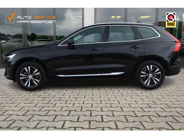 Volvo XC60 2.0 T6 Plug-in hybrid AWD Essential Bright | Pano | Leder | Camera |