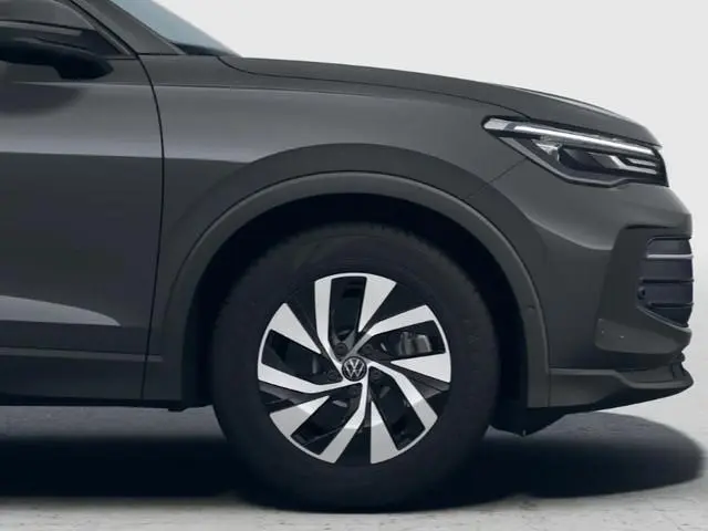 Volkswagen Tiguan Limited Edition 1.5 eHybrid 204 PK 6 versn. DSG · Design Pakket Dark · Trekhaak in...