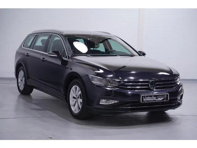 Volkswagen Passat Variant 1.5 TSI Business Virtual-cockpit Trekhaak wegklapbaar led-verlichting Navi...