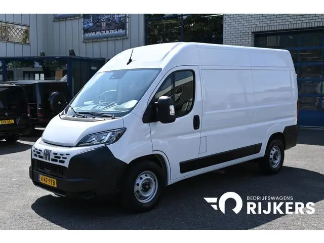 Fiat Ducato L2H2 2.2 MultiJet 140 pk 3.5t Camera, Cruise control, 270 Graden deuren