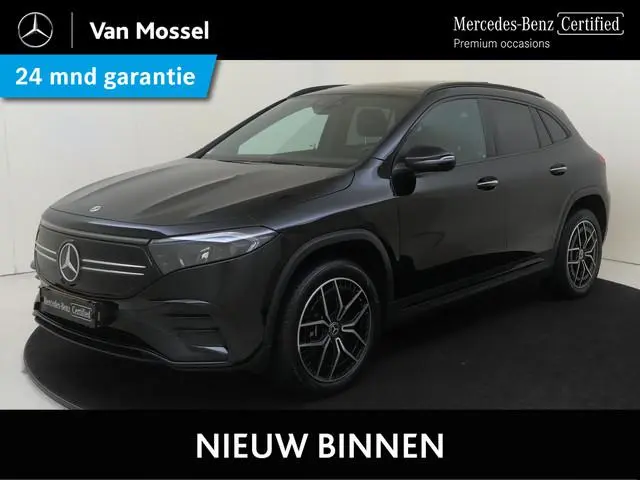 Mercedes-Benz EQA 250 AMG Line 67 kWh / Panoramadak/ 19 inch/ Night/ Sfeerverlichting/