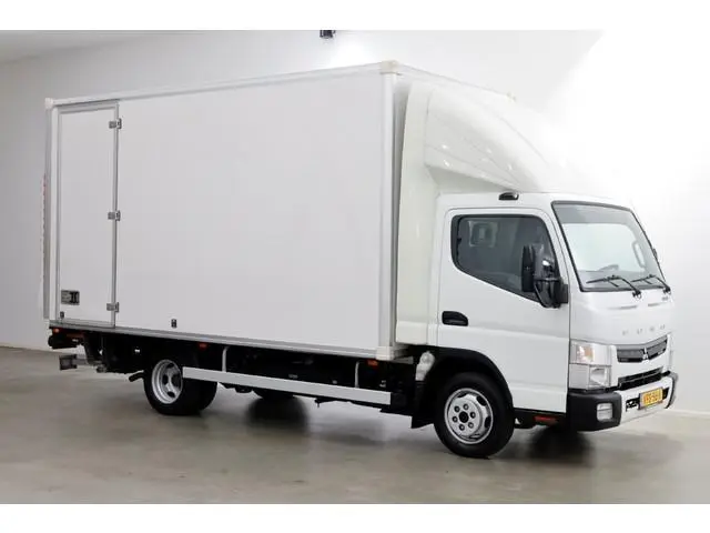 FUSO Canter