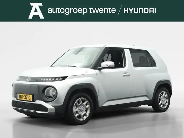 Hyundai INSTER Pulse 49 kWh | All season | Private lease 429,- per maand