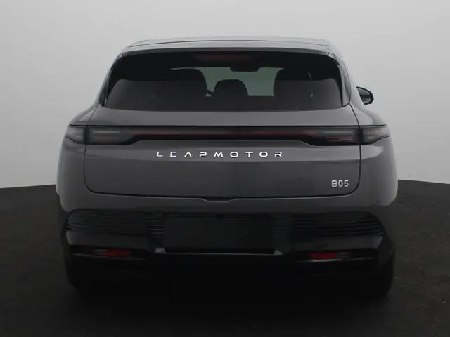 Leapmotor B05