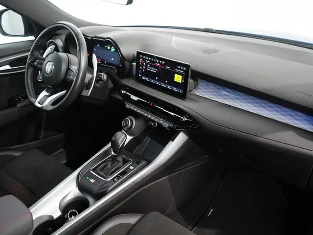 Alfa Romeo Tonale 1.5T Hybrid Edizione Speciale 20inch | Carplay | Camera |