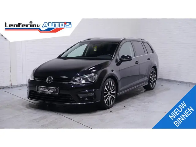 Volkswagen Golf Variant 1.6 TDI Highline  R-Design sportstoelen lederen bekleding NAP DAB-ontvangst...