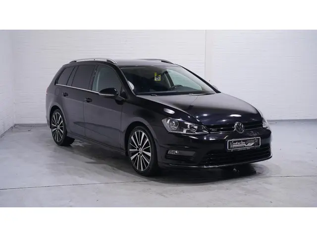 Volkswagen Golf Variant 1.6 TDI Highline  R-Design sportstoelen lederen bekleding NAP DAB-ontvangst...
