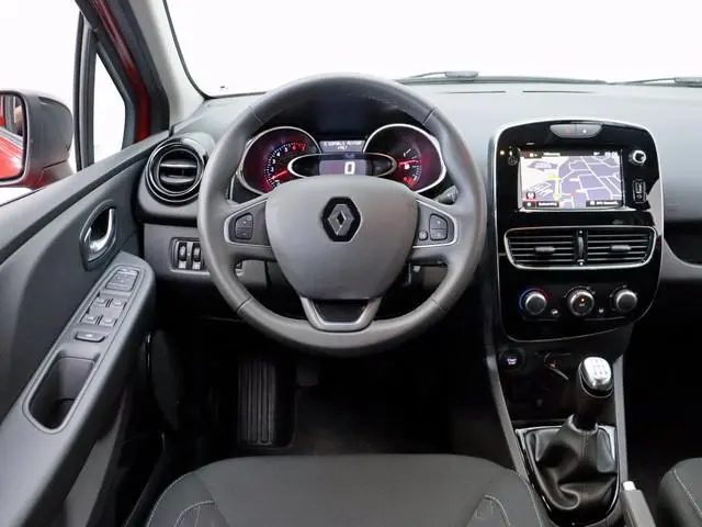 Renault Clio Estate 0.9 TCe Limited | Navigatie | Carplay