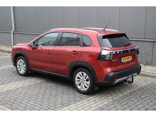 Suzuki S-Cross
