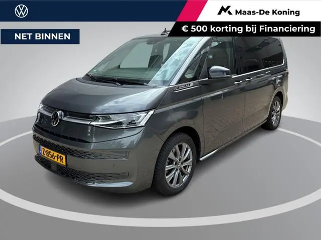 Volkswagen Multivan 1.4 218pk DSG eHybrid L2H1 Life Business · Glazen dak · Trekhaak · Camera · Elek...
