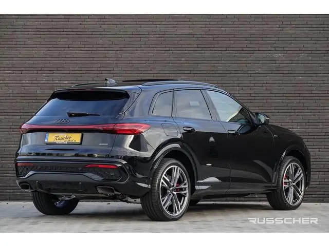 Audi Q5 e-hybrid 367Pk | Quattro | S-Line | Panoramadak | Bang&Olufsen | 360° Camera | Trekhaak | 21...