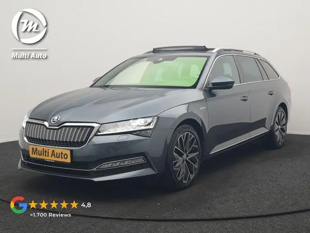 ŠKODA Superb Combi 1.4 TSI iV Laurin & Klement PHEV 218pk Dealer O.H. | Trekhaak Af Fabriek | Panoda...