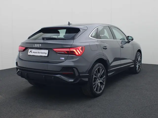 Audi Q3 Sportback 45TFSIe 245pk S-Tronic Advanced Edition · SOH 95,5% · Camera · Dodehoeksensor · Ap...