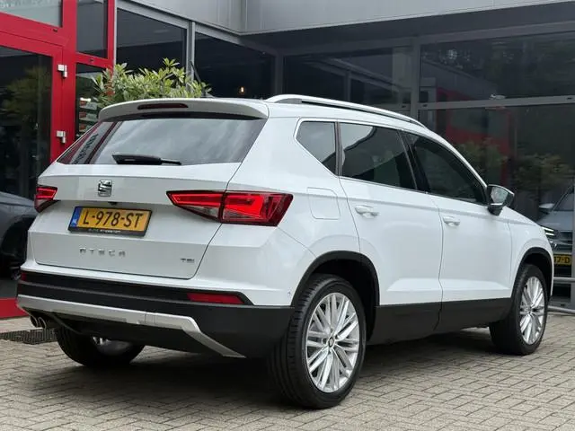 SEAT Ateca 1.4 TSI 150PK AUT. *!* PANODAK/ RADAR/ CAMERA/ 18 INCH/ CARPLAY/ NAVI *!*