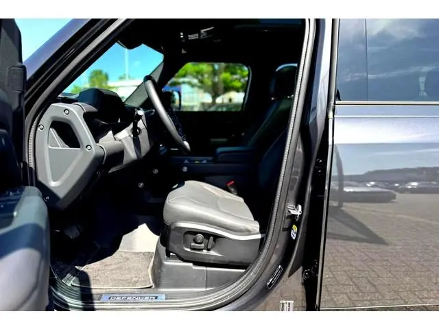 Land Rover Defender 110 2.0 P300e 110 X-Dynamic HSE 297kW/404pk Aut8 PANORAMADAK + ADAPT.CRUISE + LU...