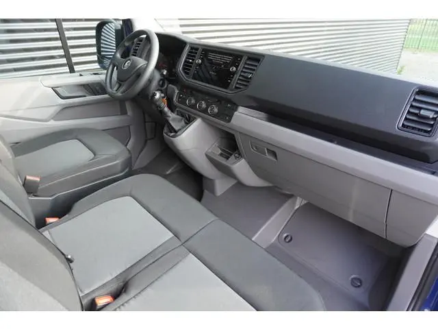 Volkswagen Crafter 140pk L3H2/L2H1 Trekhaak Camera Navigatie Apple Carplay Airco