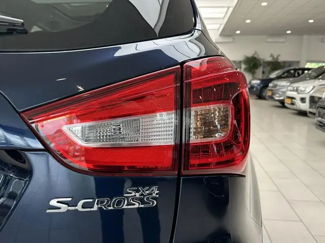 Suzuki S-Cross