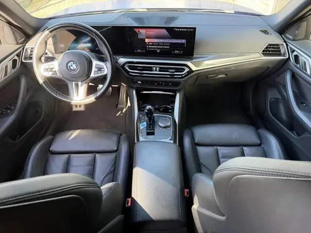 BMW i4 M50 High Executive 84 kWh 19"/SOH 99%/Lederen M-stoelen + memory/Harman Kardon/Keyless/Camera...